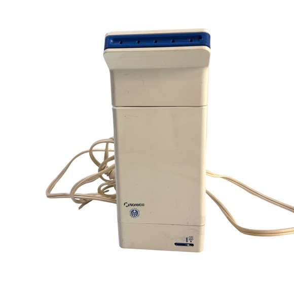 Norelco Other - Vintage Norelco Fabric Steamer Wrinkle Remover TS-60 Dual Voltage